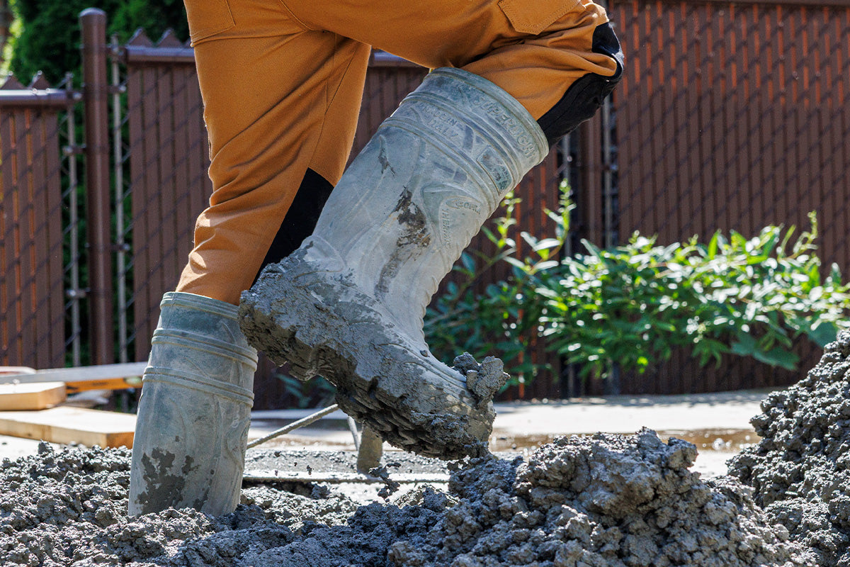 The Importance of Metatarsal Protection in Safety Boots